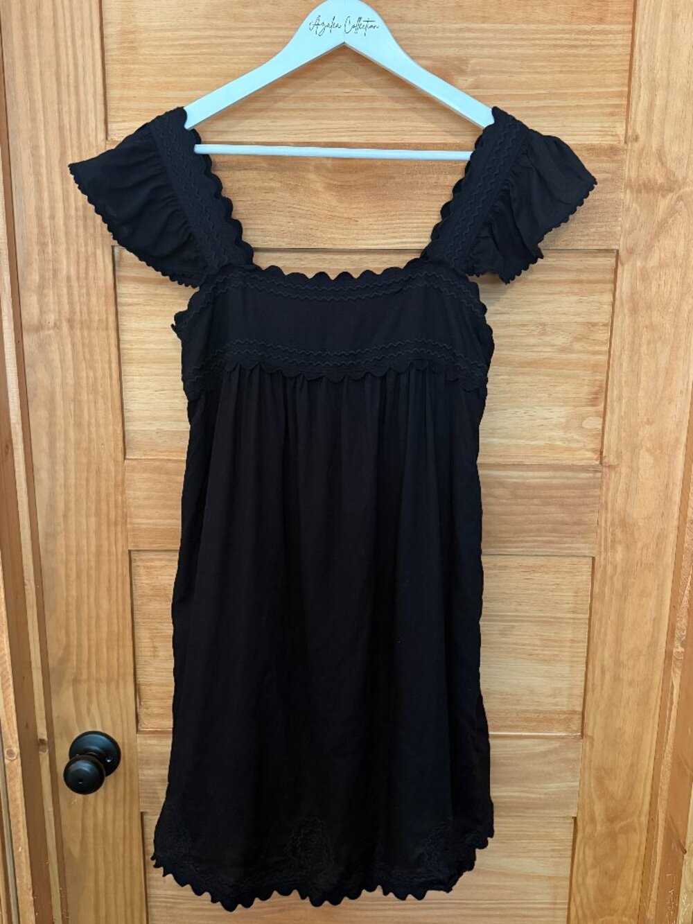 J Marie Black Embroidered Flutter Sleeve Scalloped Babydoll Dress Women's size M